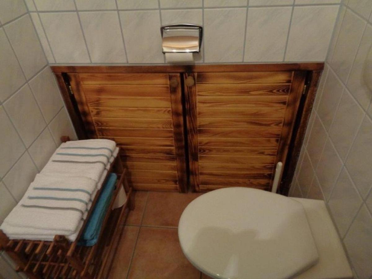 ולאדונגן Ferienhaus Zur Kleinen Kneipe מראה חיצוני תמונה