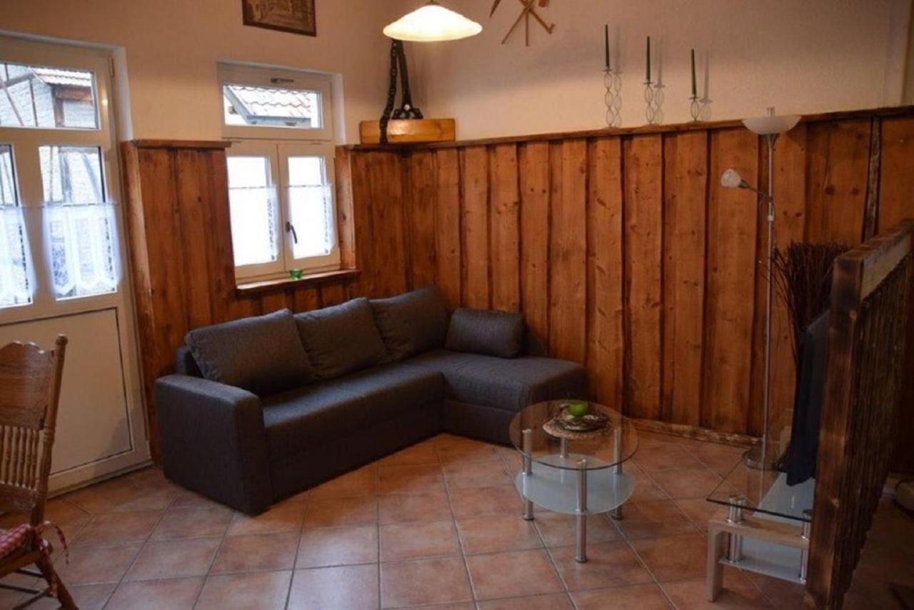 ולאדונגן Ferienhaus Zur Kleinen Kneipe מראה חיצוני תמונה