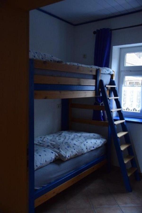 ולאדונגן Ferienhaus Zur Kleinen Kneipe מראה חיצוני תמונה